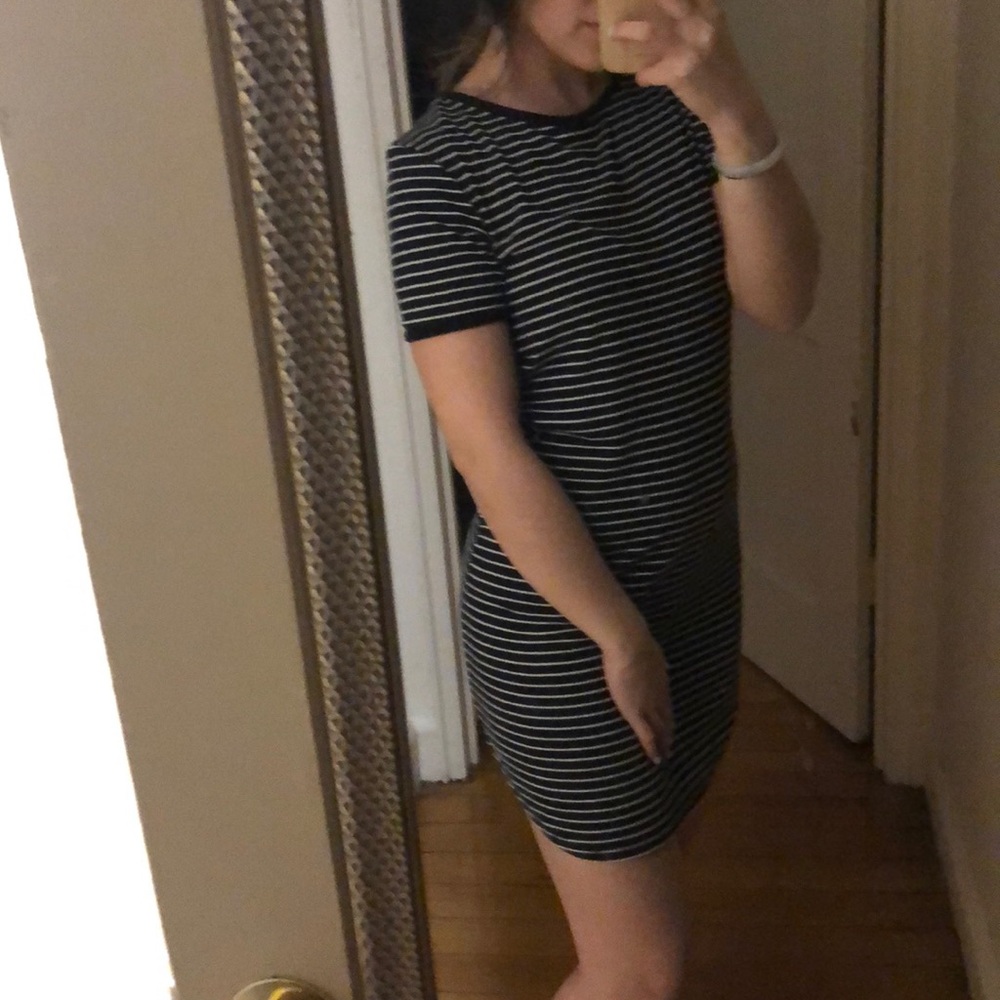 Black and white bodycon dress